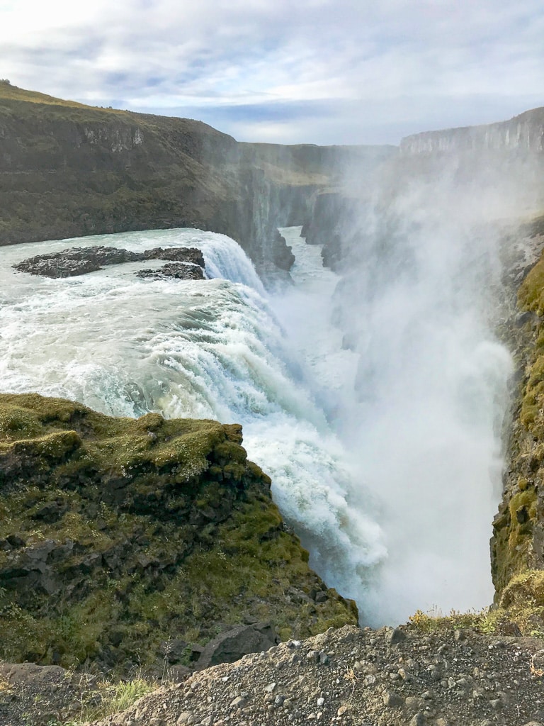 Cascade Gulfoss en Islande au moins de septembre